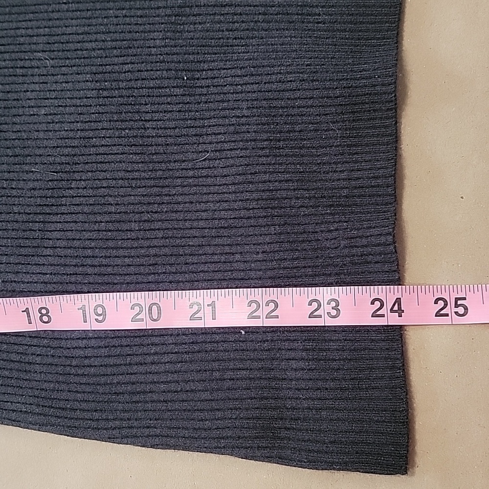Zesica Size L Black Ribbed Stretchy Short Sleeve Knit Sweater, Exc. Used Cond. - Picture 9 of 11